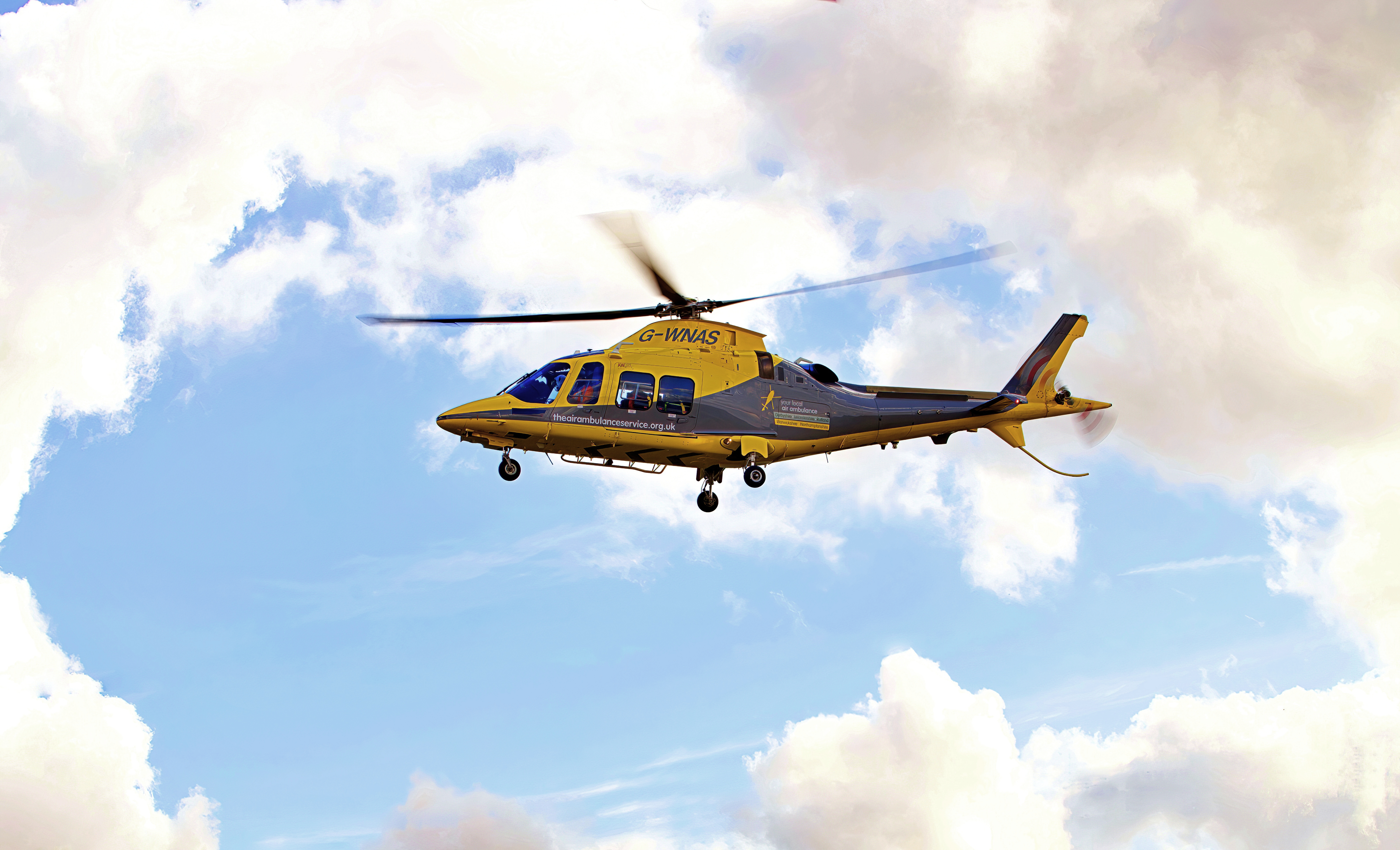 Air-Ambulance-100832-180725.jpg